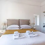 Iflat Spanish Steps Elegant & Spacious شقة