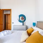 Iflat Spanish Steps Elegant & Spacious شقة روما