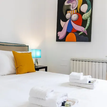 Iflat Spanish Steps Elegant & Spacious