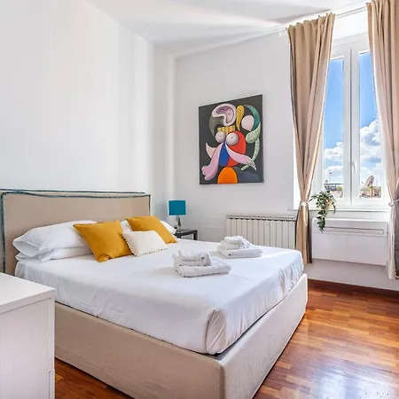Iflat Spanish Steps Elegant & Spacious Daire