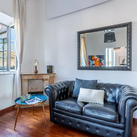 Iflat Spanish Steps Elegant & Spacious *