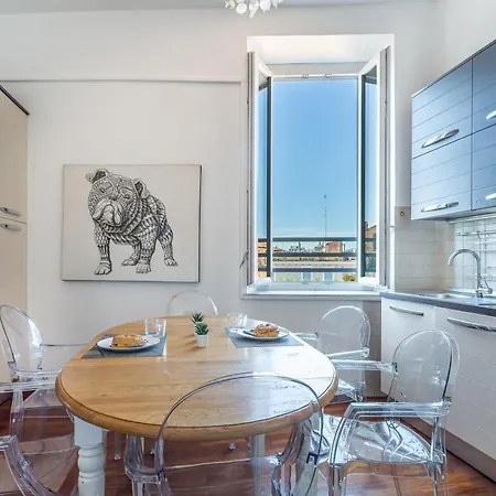 Iflat Spanish Steps Elegant & Spacious Daire *